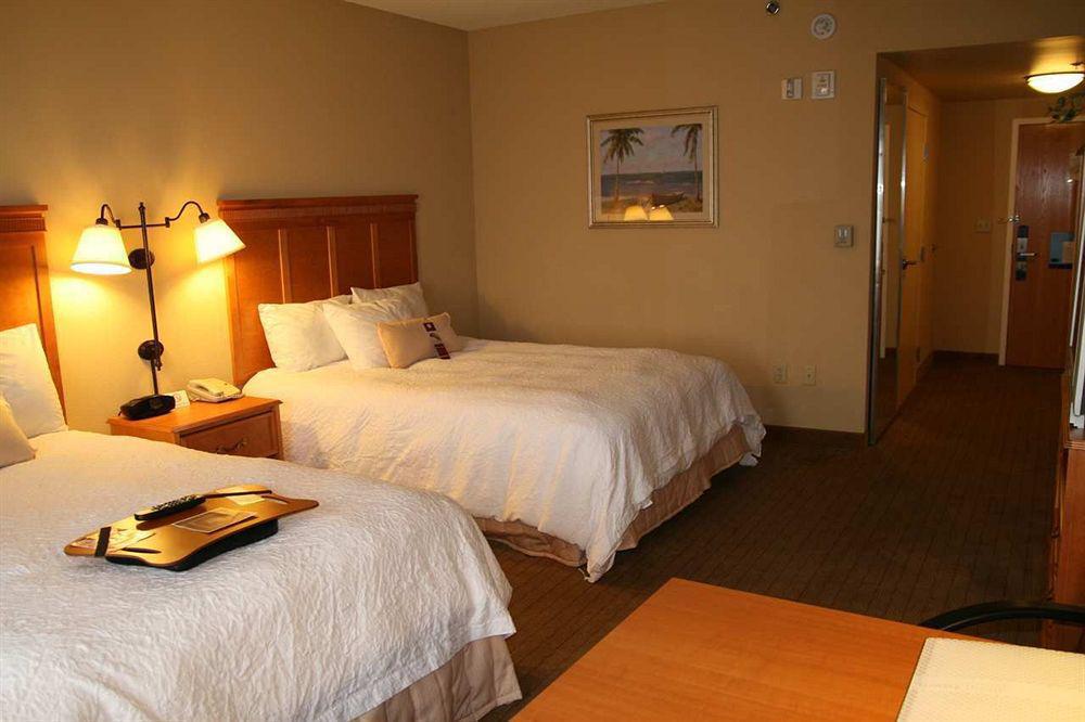Hampton Inn & Suites Tampa East Casino Area Seffner Habitación foto